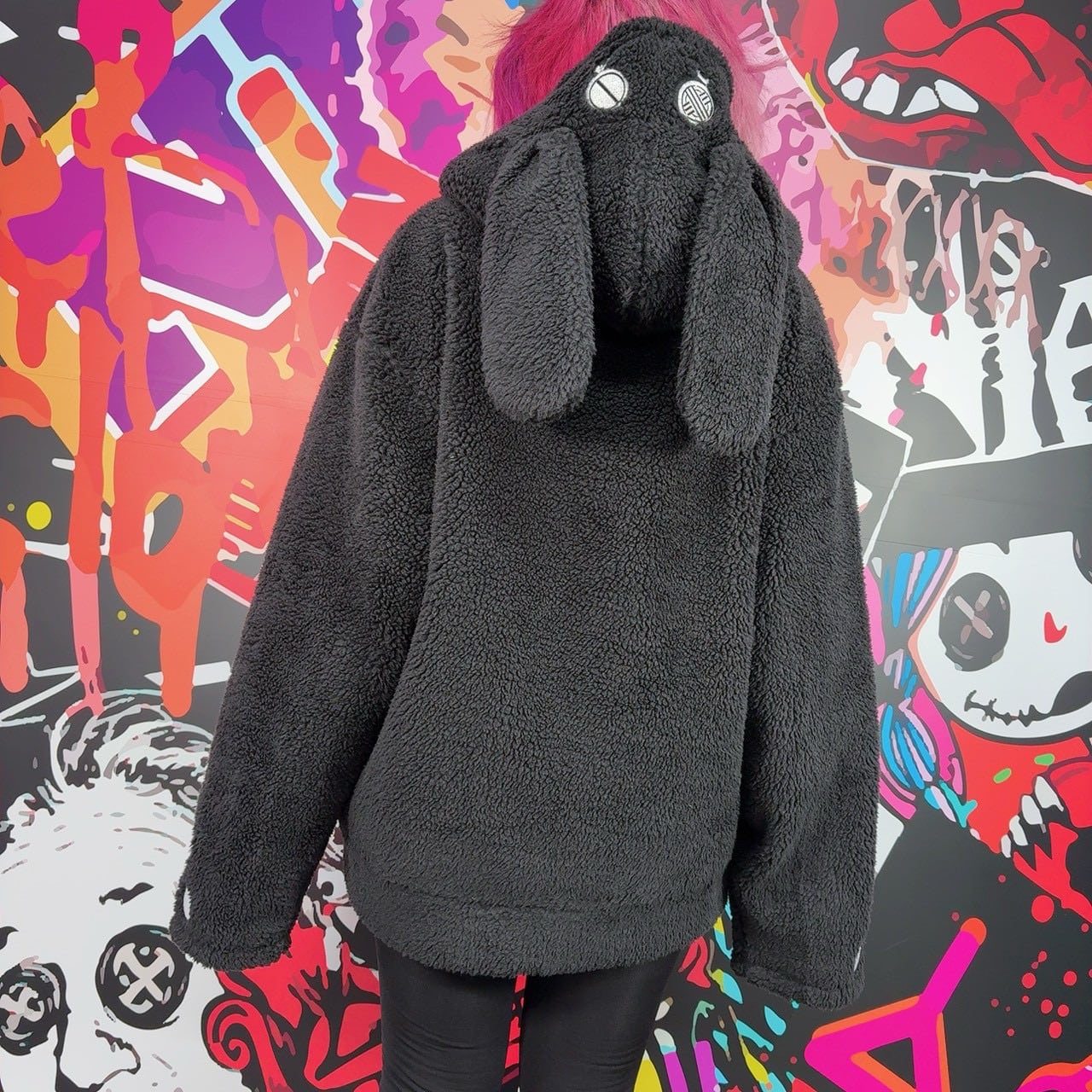 肉球刺繍×うさ耳 ふわもこブラックボアアウター | NIER CLOTHING