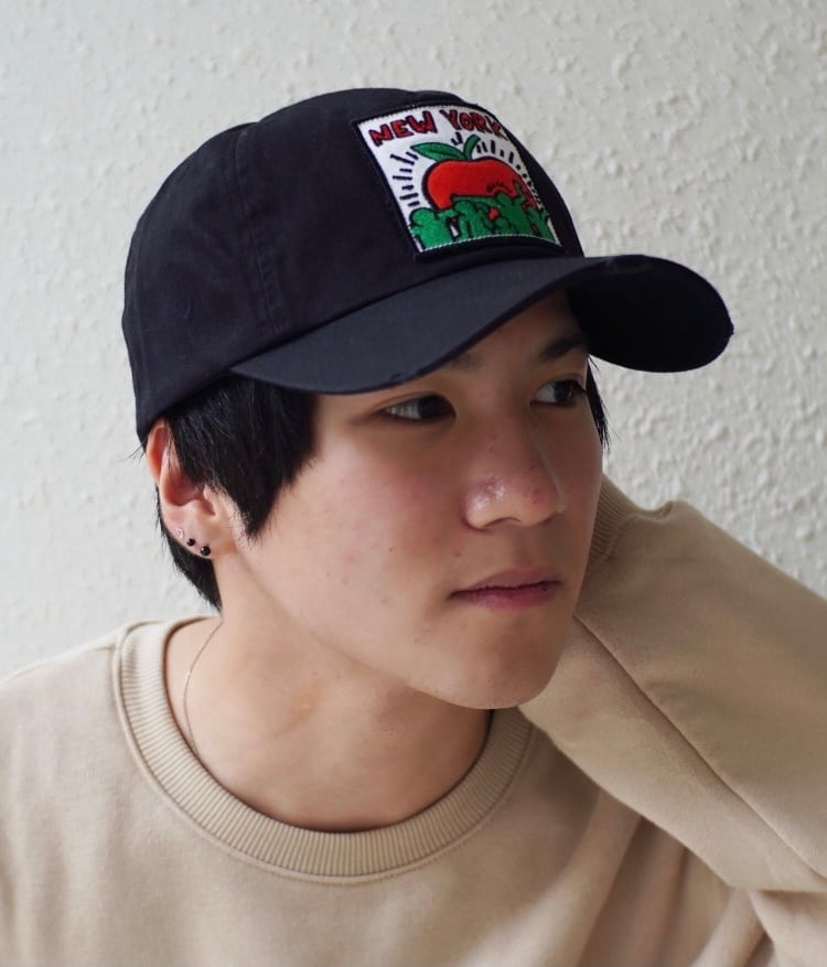 Keith Haring(キースヘリング) NEW YORKアップル ワッペン キャップ ブラック KH-C3103
