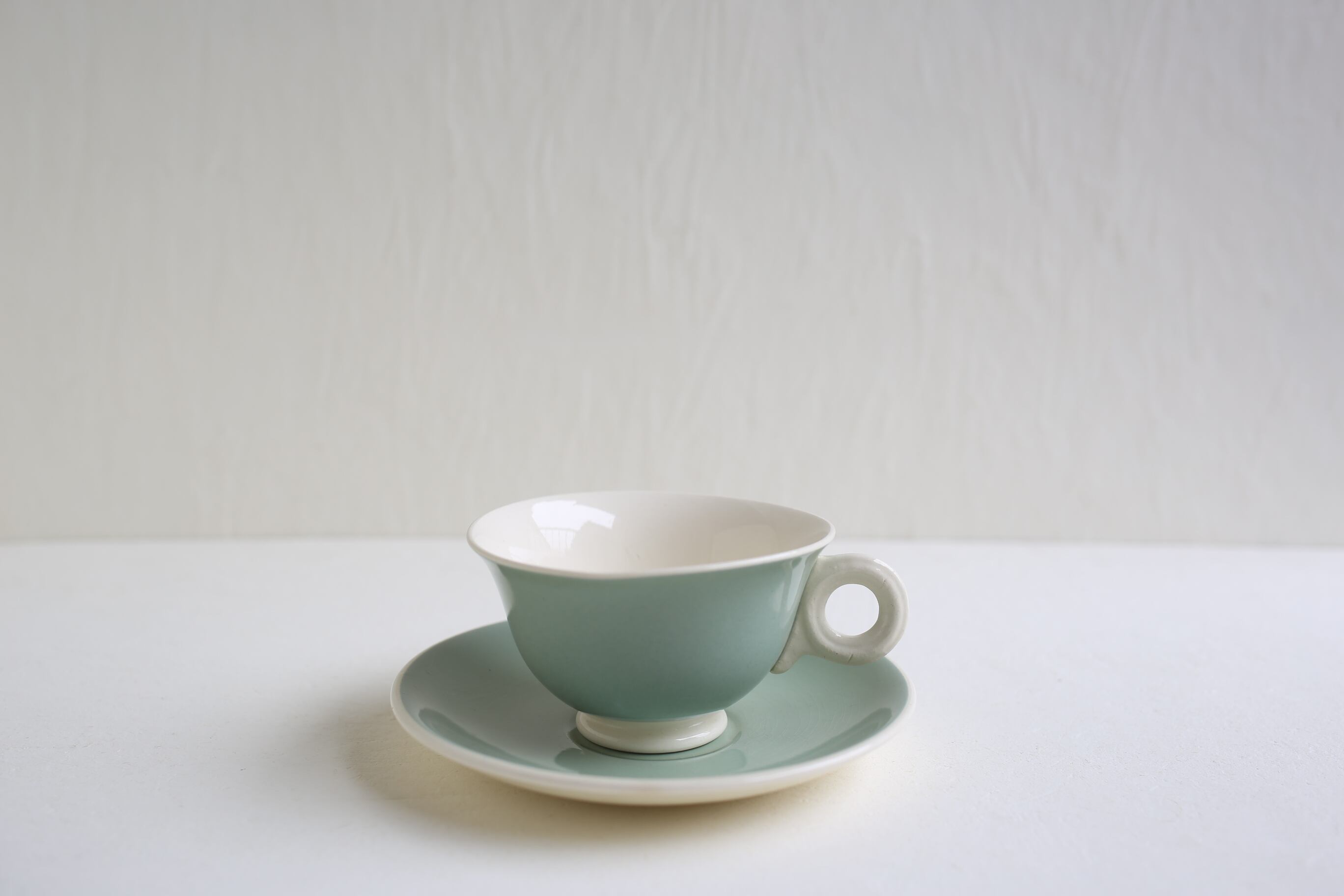 フランス アンティーク ヴィンテージ DIGOIN&SARREGUEMINES サルグミンヌ 大きめのカップ&ソーサー N-03903a