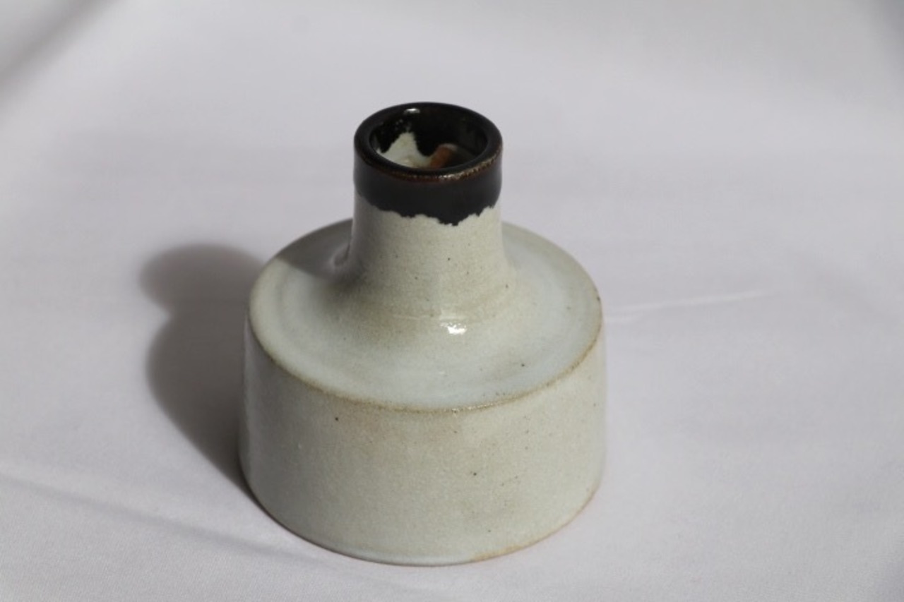 4-201 凸型の花器