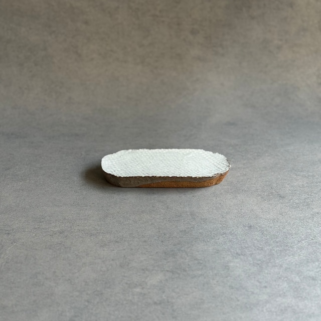 塩鶴るりこ  三島 木瓜細長高台皿