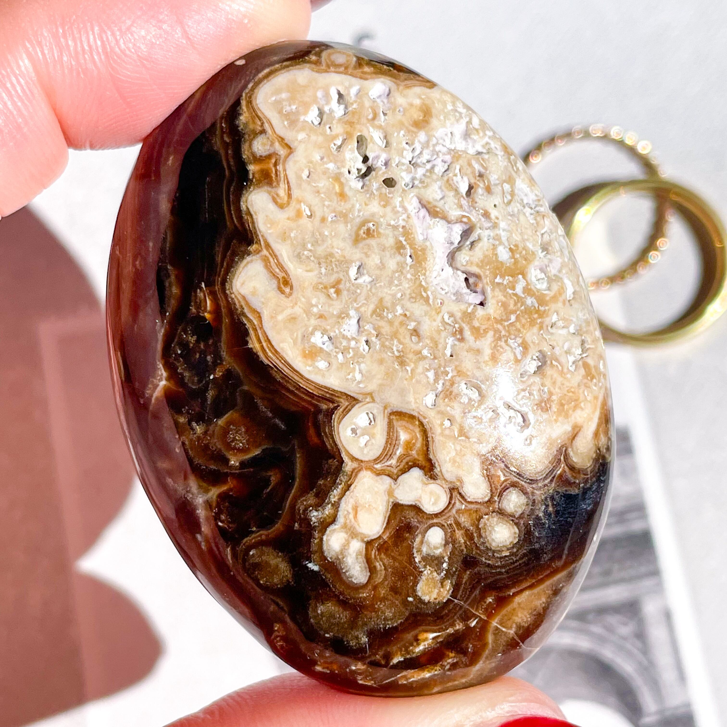 Chocolate Calcite Palm 3 ✧ チョコレートカルサイト | FLUXY