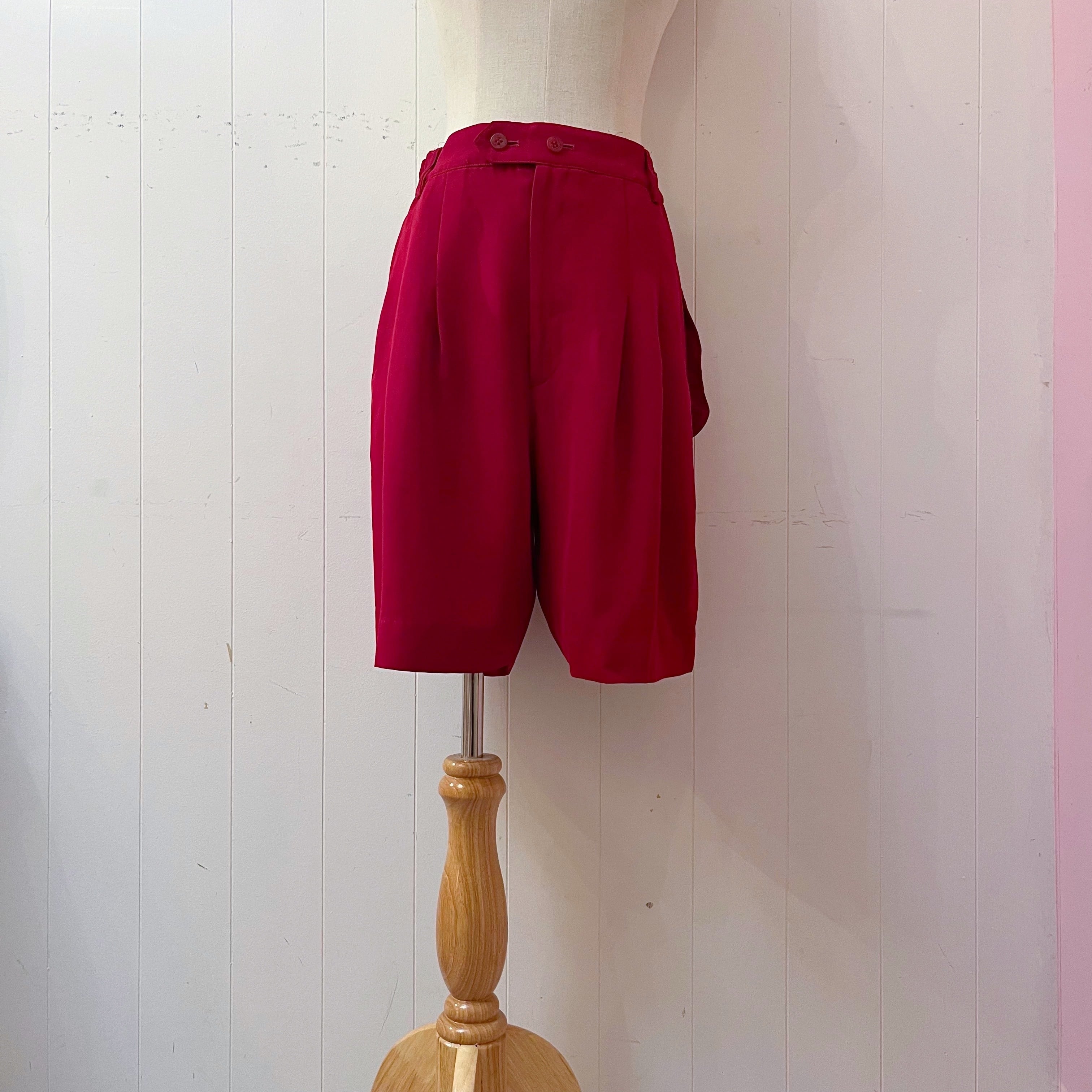 red dog pocket half pants