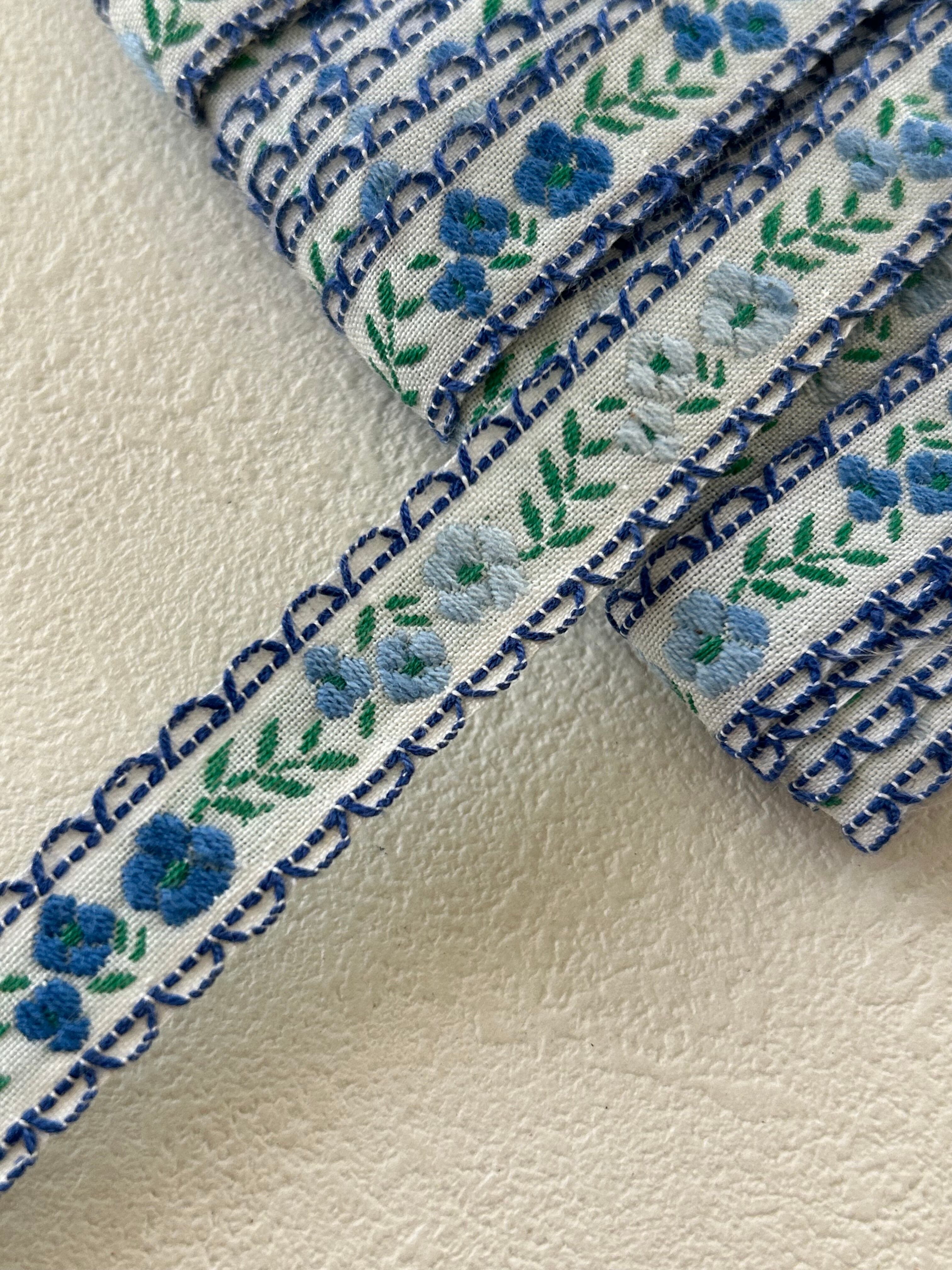 フランスVintage Ruban ヴィンテージリボン ブルーの小花 15mm カルトナージュ デコレーション材