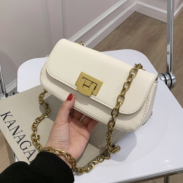 チェーン サマーレッド 夏物 スクウェア メッセンジャーバッグ 手作りハンドバック20814557015