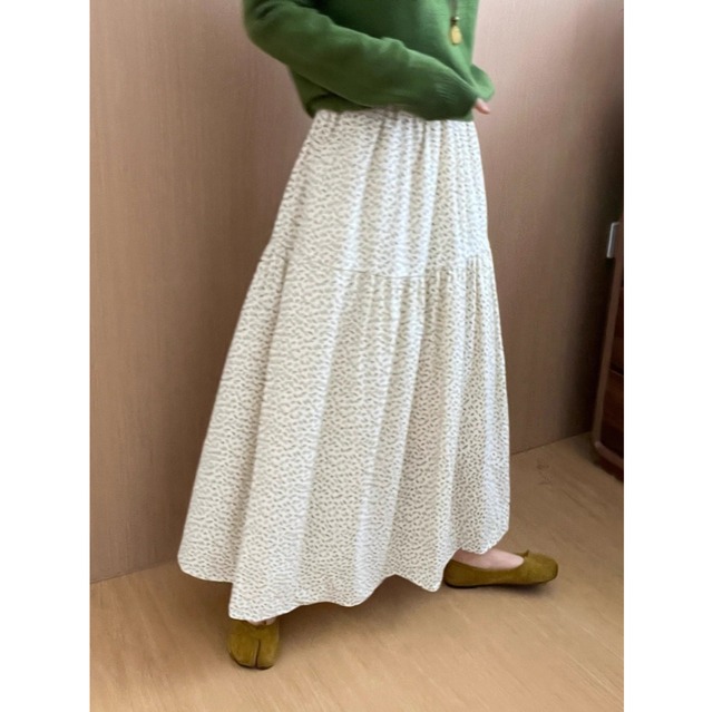【スカート】 スカート レディース 冬 ティアード スカート コーデュロイ 小花柄 春 秋 冬 20代 30代 40代 50代 フレアスカート ベージュ パープル 紫 ネイビー 青 ブラック 黒 S M L XL