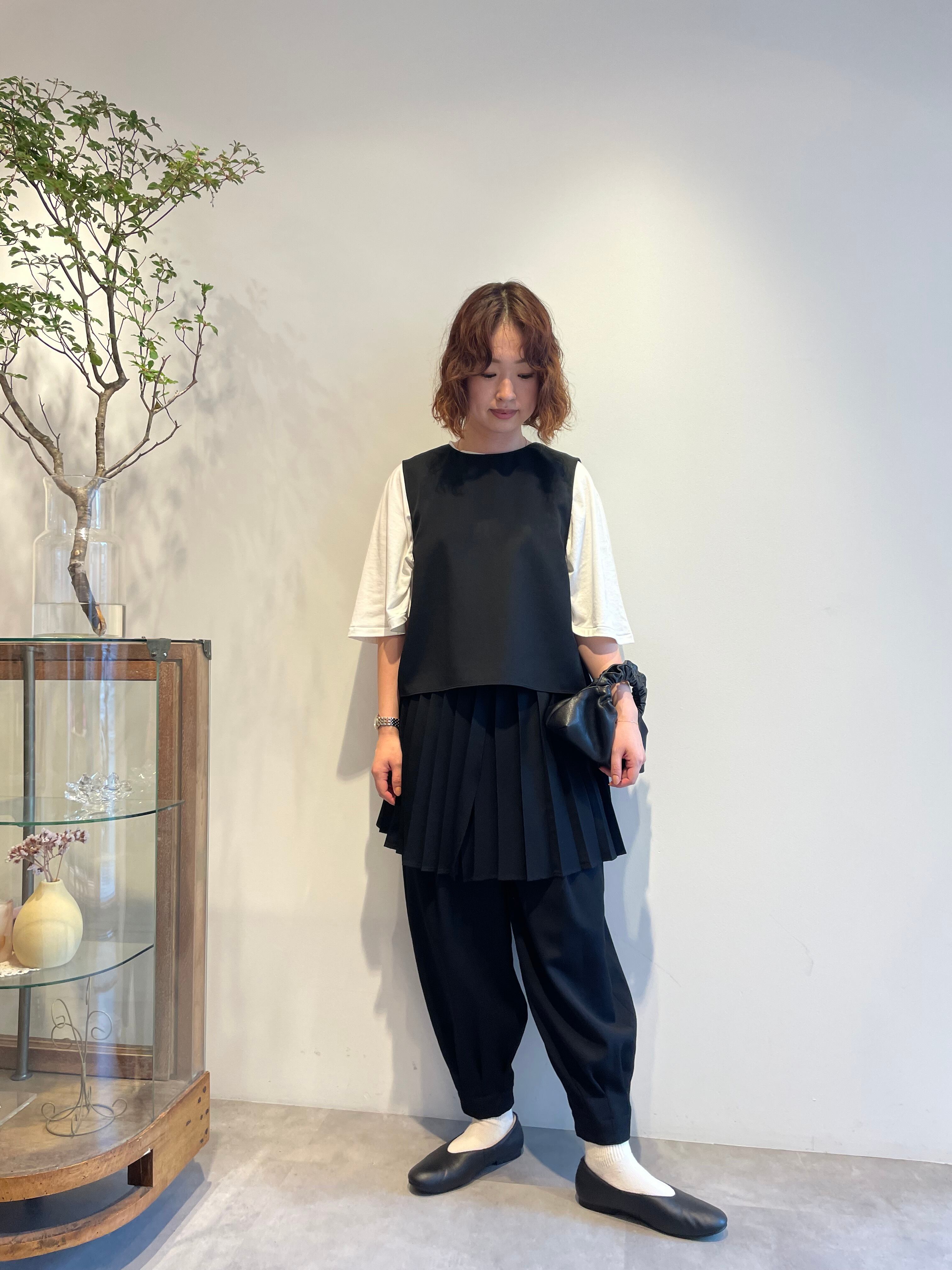 WOOLギャバ PLEATS SALON torico.