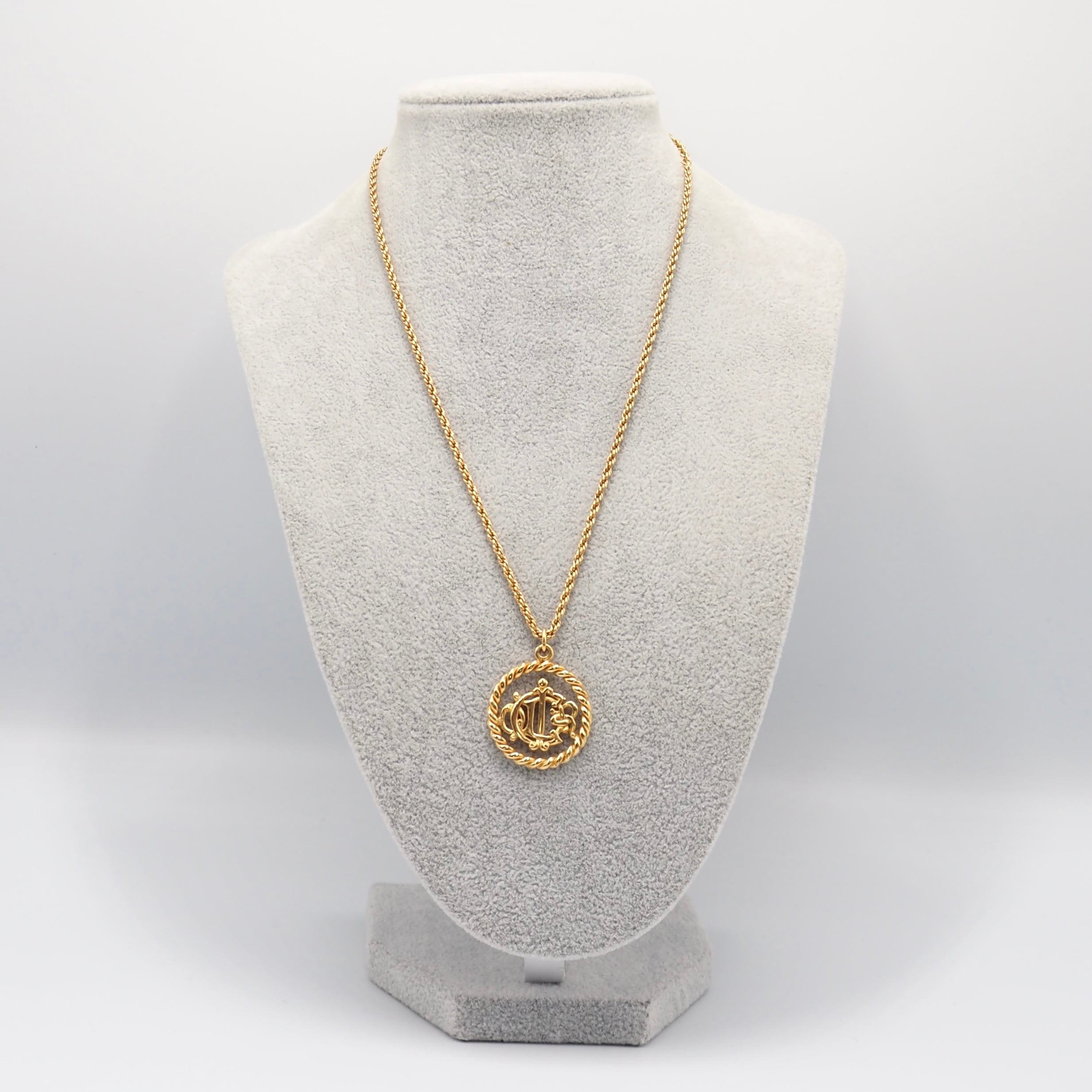 Dior ゴールドロゴネックレス Christian Dior ディオール ロゴ ネックレス ゴールド