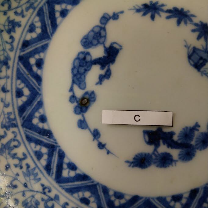 古伊万里 染付 萩唐草文 輪花 平皿 日本の骨董 金縁 江戸時代