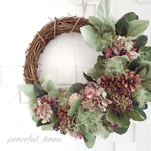 プリザーブドフラワー  秋色アジサイと実物のハーフリースL 直径約35cm