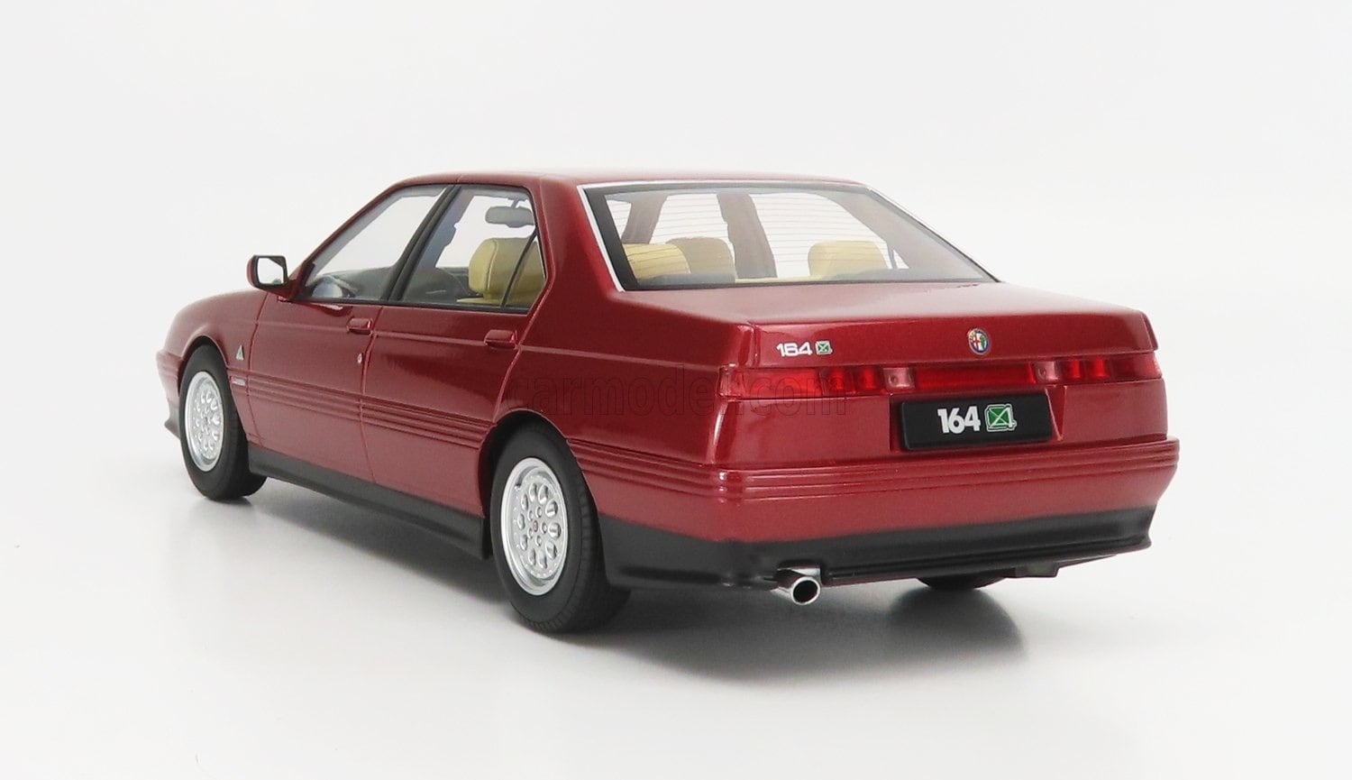 ミニカー 1/18 アルファロメオ 164 Q4 TRIPLE9 1/18 ALFA ROMEO 164 Q4