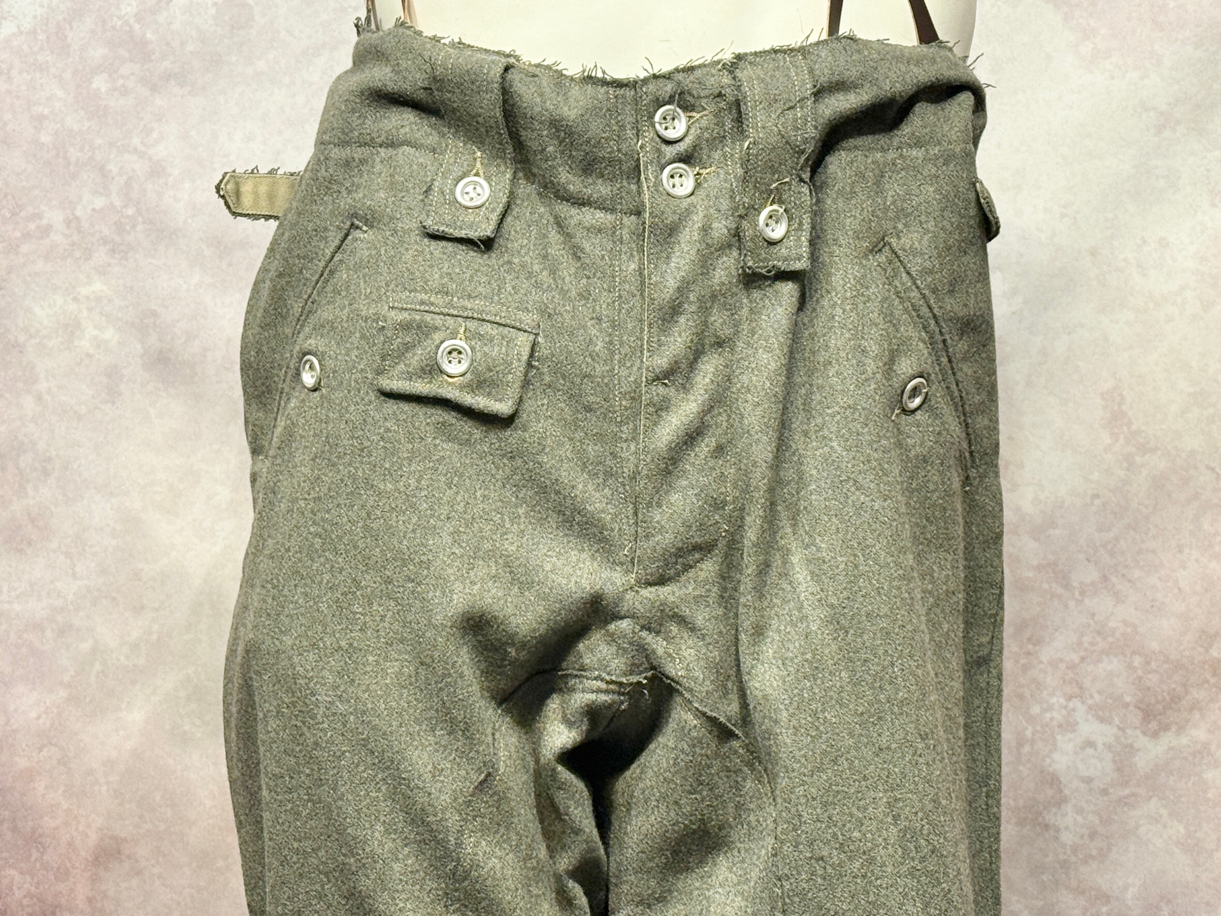 USED】WWII ドイツ軍 M43野戦パンツ「カイルホーゼ」M～Lサイズ相当