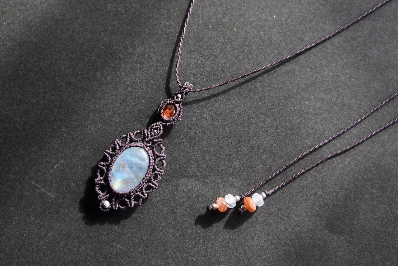 Rainbow moonstone & Sunstone micro macrame pendant