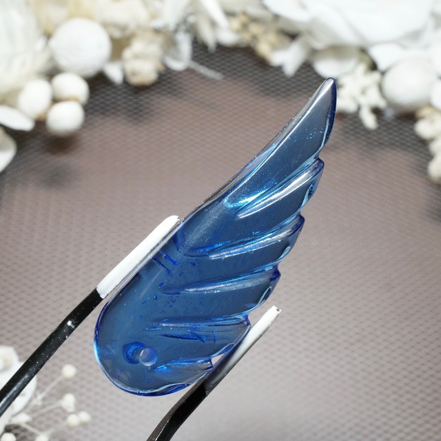 インドネシア産アンダラクリスタル コバルトブルー B 天使の羽根ペンダントトップ
