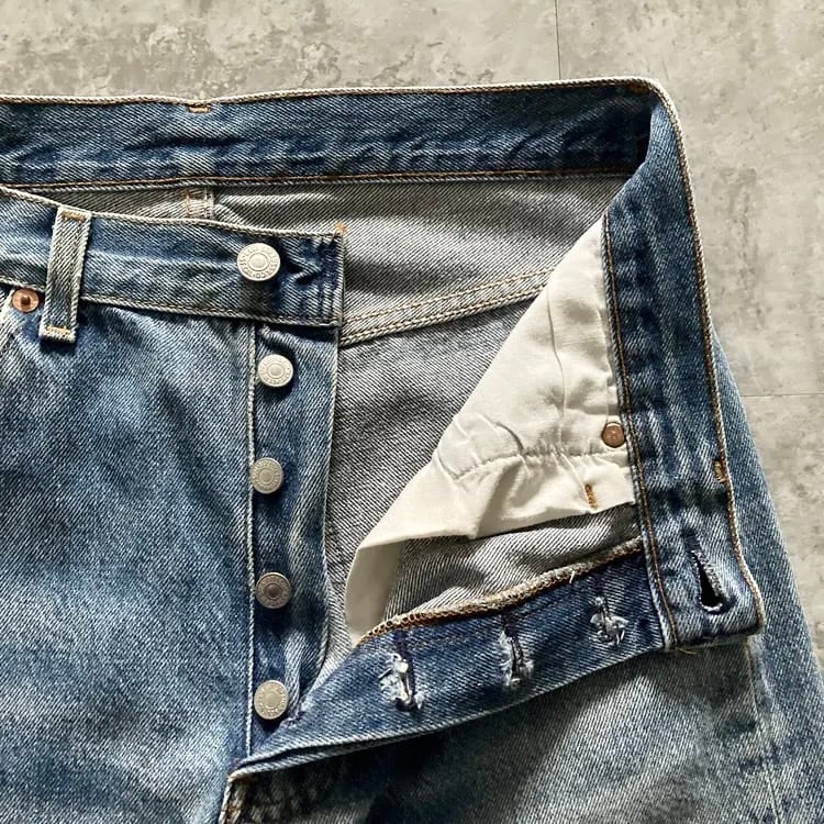 W31 L36】90's US.Levis 501 リーバイス バレンシア工場(555) ボタン裏