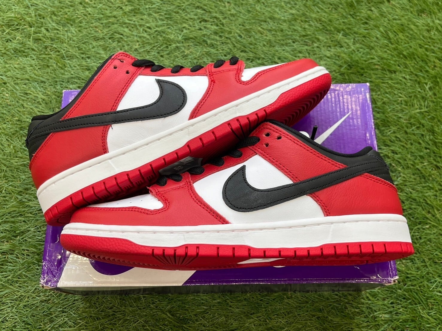 J Pack Dunk Low Pro Varsity Red NIKE SB DUNK LOW PRO J-PACK