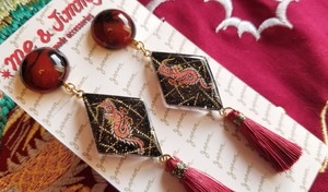 ◆ Rising dragonダイヤタッセルピアス・イヤリング◆【小豆】/スカジャン タッセルピアス ベトジャンスカ刺繍 アクセサリー ロカビリー Rockabilly 50's 60's 50s 60s