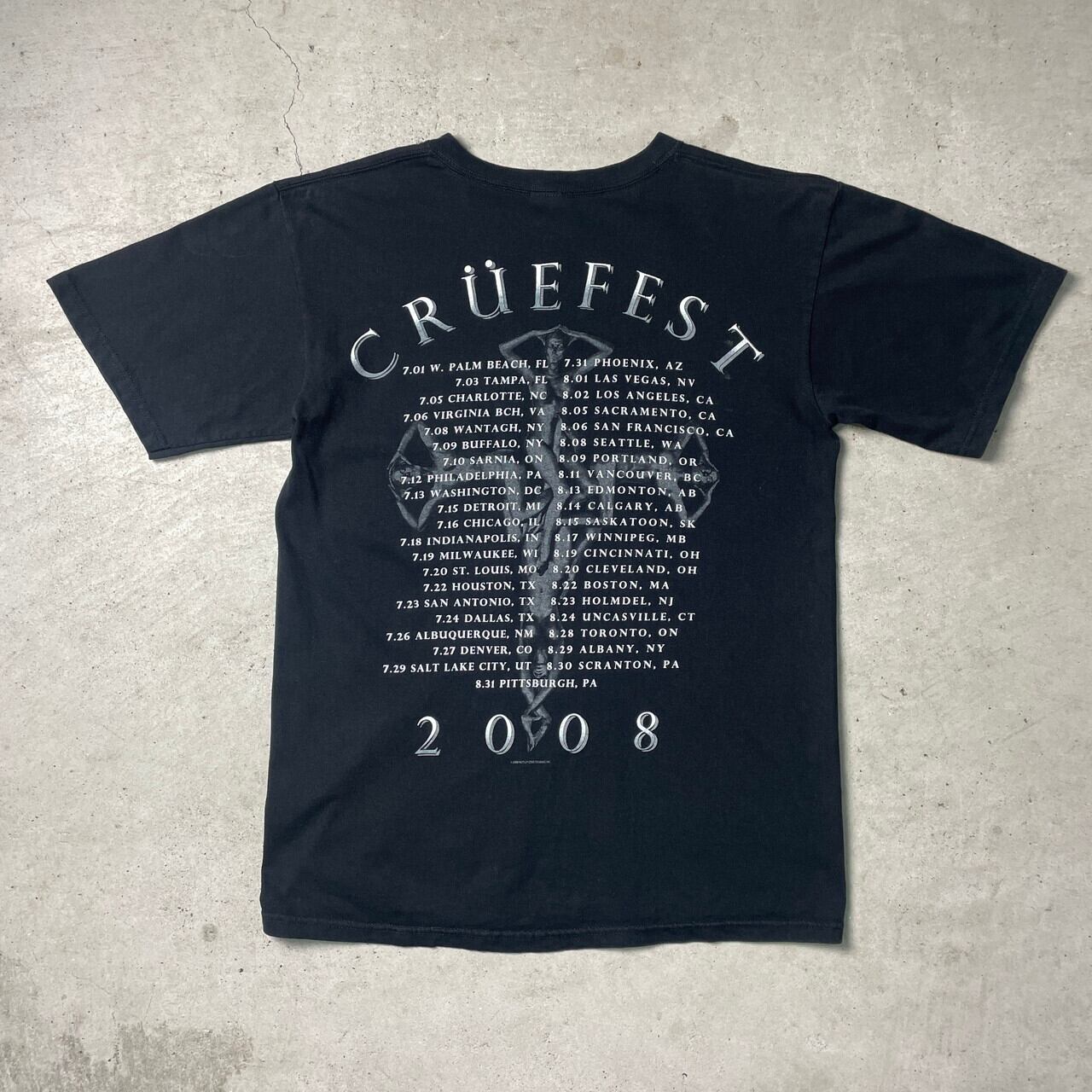 モトリー・クルー　2008ライブ限定Tシャツ　M 新品未使用　ダークグレー