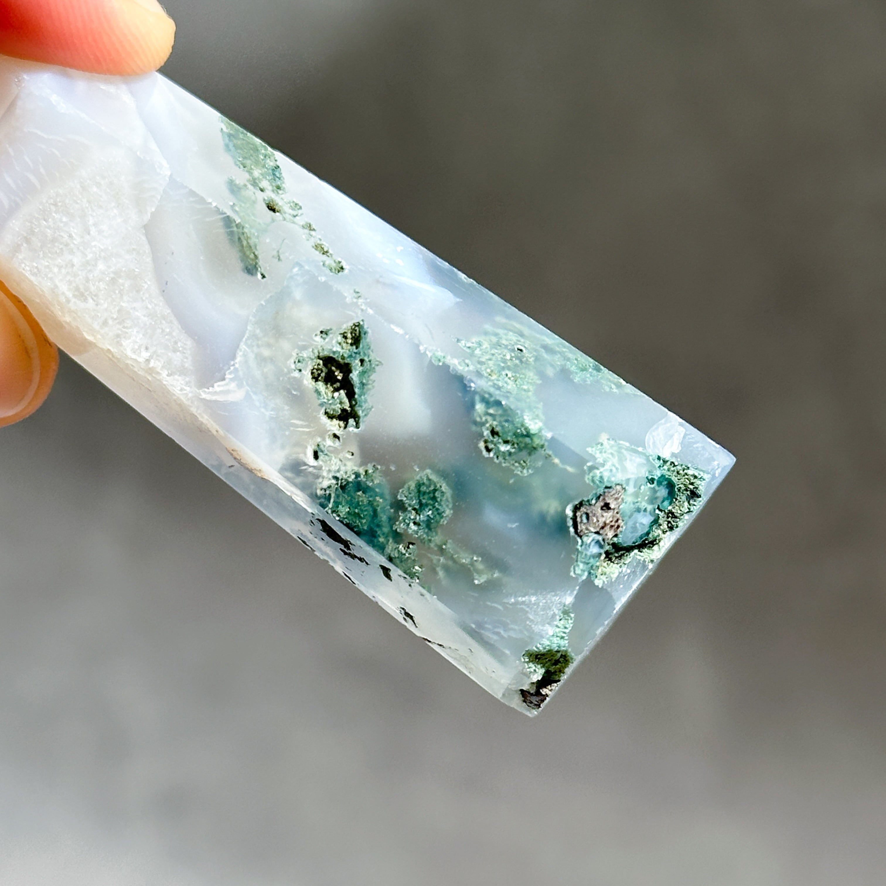 モスアゲート　天然石　タワーポイント　結晶　キラキラ✴️原石 モスアゲート タワー01◇ Moss Agate ◇天然石・鉱物・パワーストーン 置物