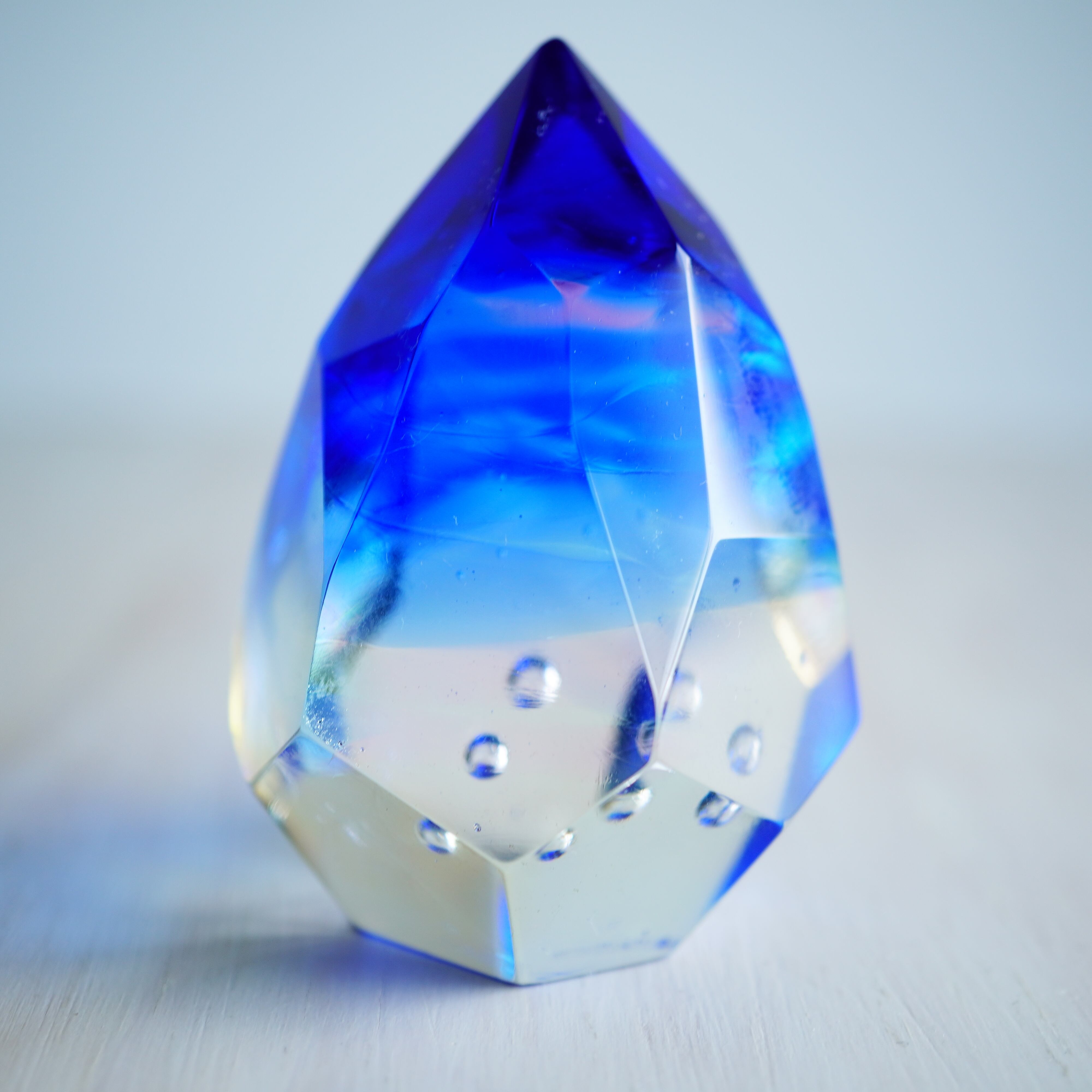 No.1297 空想鉱石硝子 『紺明空・柱状結晶』