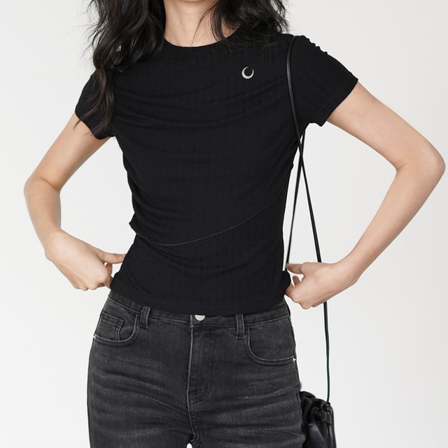moon embroidery crew neck top　L0218