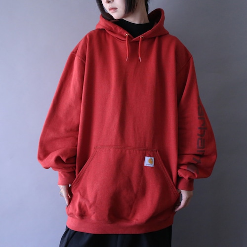 "carhartt" sleeve printed good coloring over silhouette sweat parka