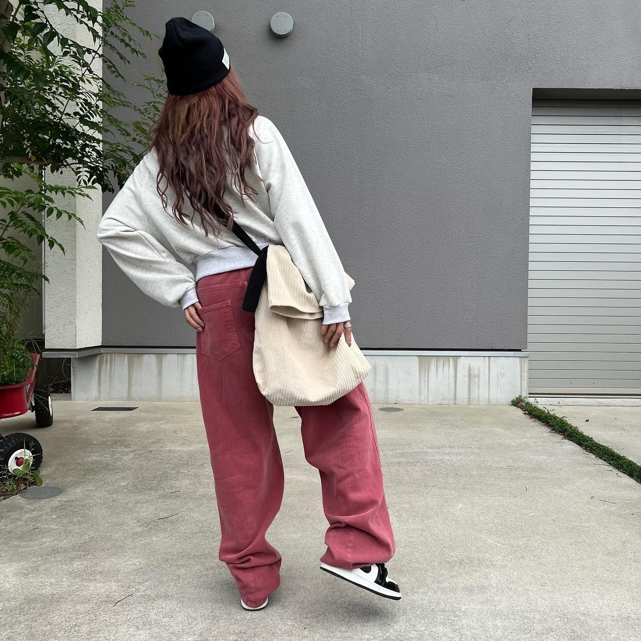 pigmentカラープレスデニムpt／ダルトーンレッド【unisex】