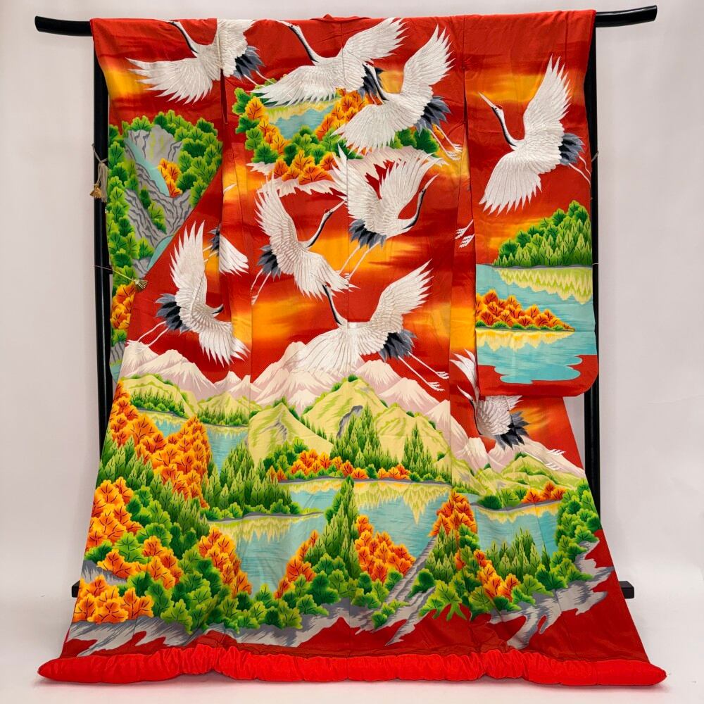 色打掛 正絹 鶴 刺繍 赤 打掛 花嫁衣裳 ポリエステル リサイクル 中古 ブライダル ウエディング 着物 6099