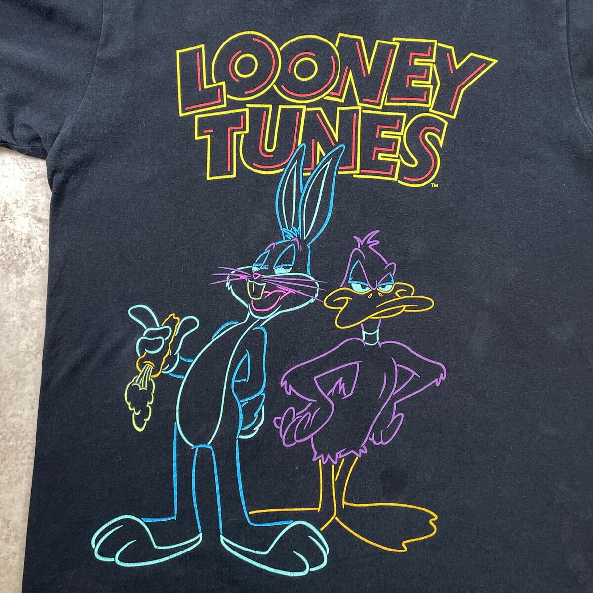 LOONEY TUNES ルーニーテューンズ バッグスバニー キャラクター