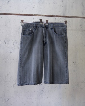 blue stitch denim half pants