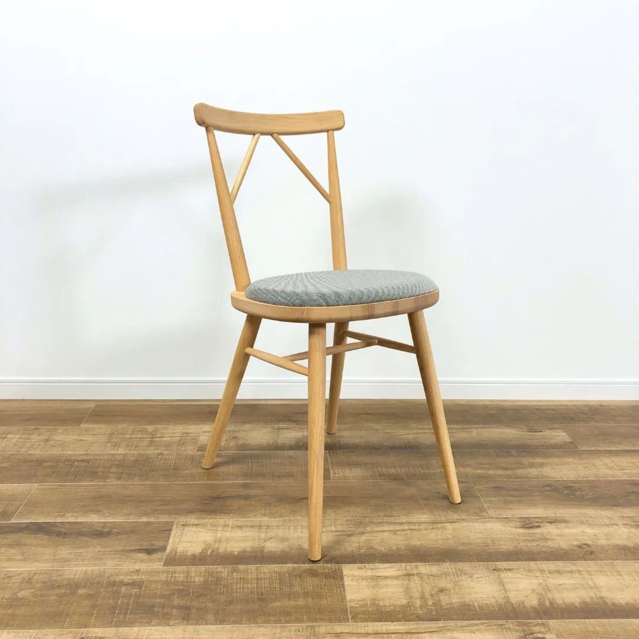 karimoku CONTRACT omi Armless Chair PURE OAK カリモク コントラクト ダイニングチェア グレー ナラ ピュアオーク【中古】【200サイズ】