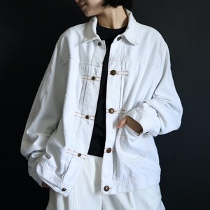 good silhouette orange stitch & asymmetry design white denim jacket