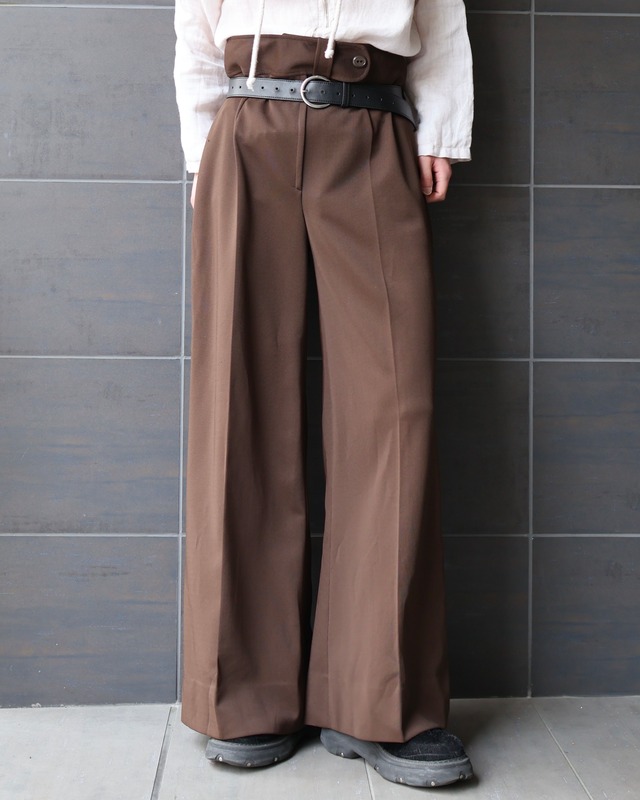 Center-pressed super wide slacks