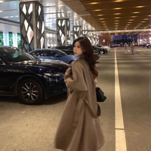 【送料無料】 トレンチコート 2色 ロングコート アウター 羽織り ロング 長袖 Vネック ハイネック 襟付き フレア Aライン ボタン ベルト ブラック ブラウン 大人カラー ベイクドカラー モノトーン 秋カラー ニュアンスカラー 厚手生地 防寒 暖かい かわいい 大人可愛い 綺麗 シンプル カジュアル 大人 上品 おしゃれ お洒落 大人女子 こなれ感 エレガント コンサバ 定番アイテム 体型カバー 無地 冬 女性 レディース ママ 30代 40代 OL 通勤 デート お出かけ 女子会 アウトドア