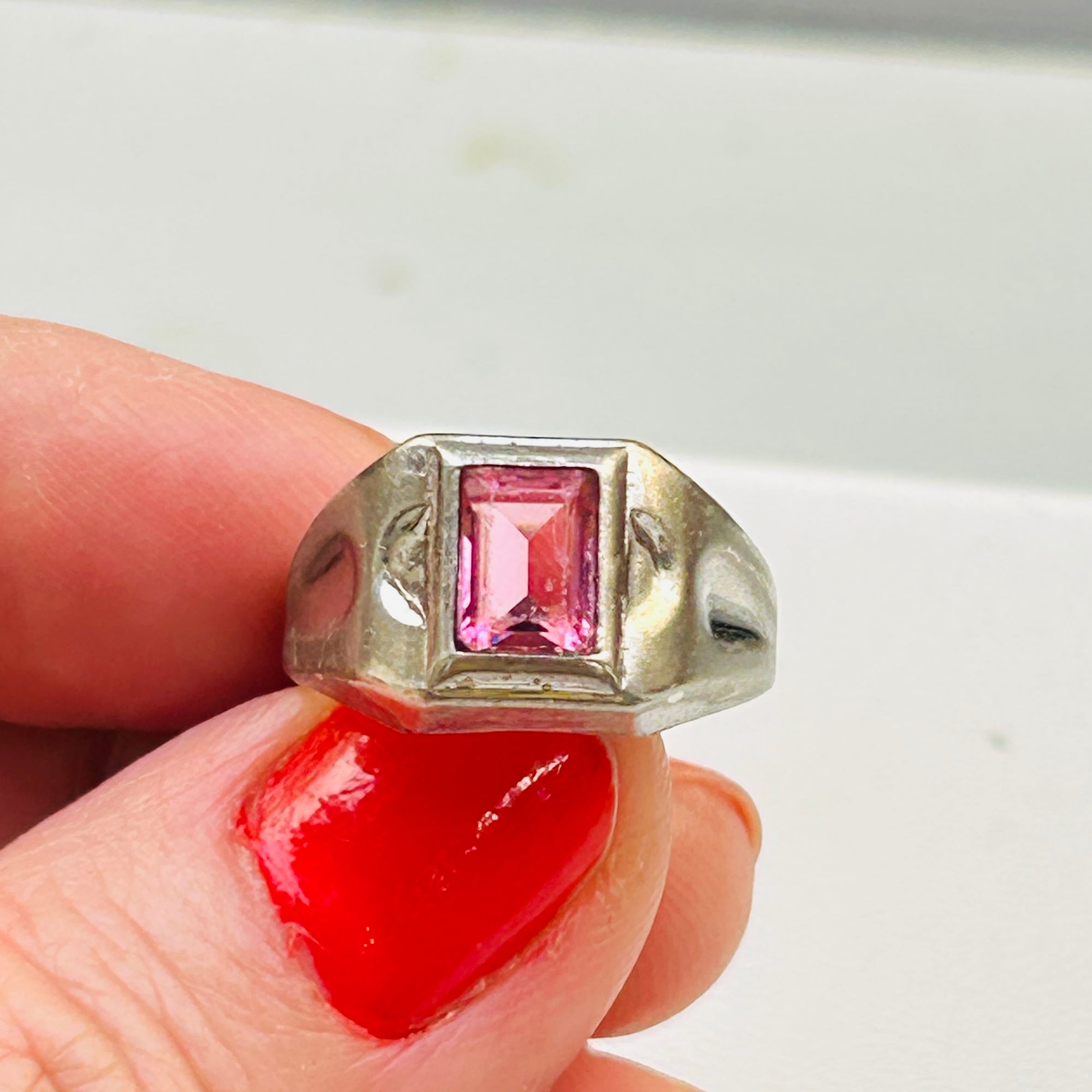 シルバー925 合成ピンクサファイヤ シグネットリング（8号） | Milo