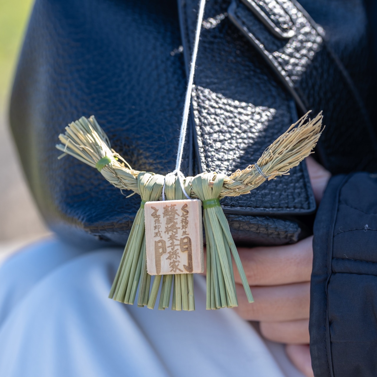 手のひらしめ縄　蘇民将来・笑門