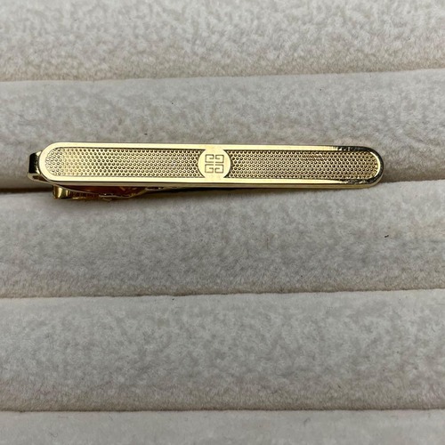 GIVENCHY ネクタイピン