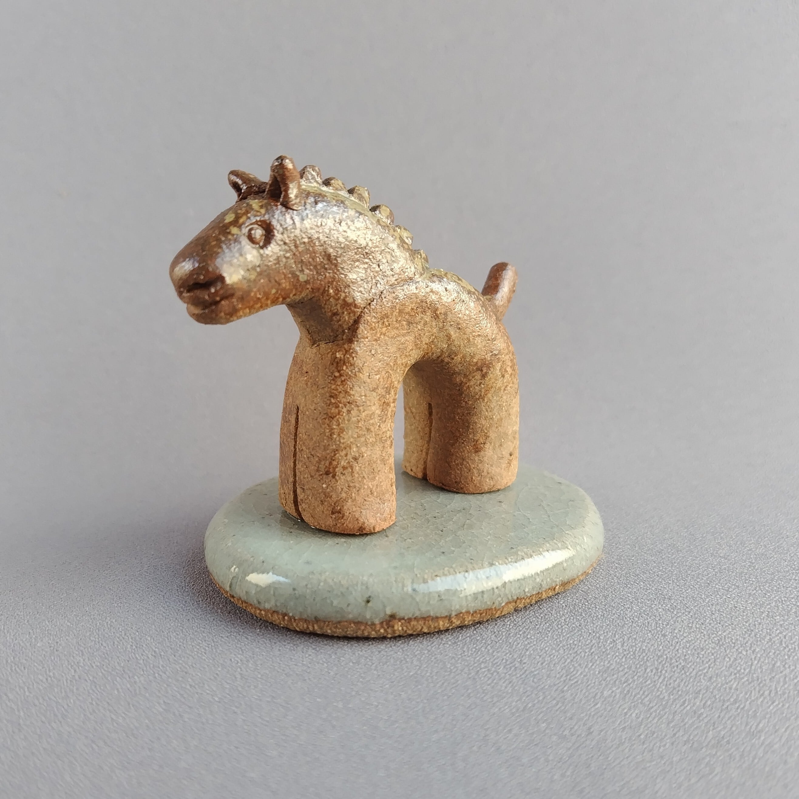 馬の置物 午年 干支 灰釉・透明釉 【商品番号：00850】 | やきもの實陶