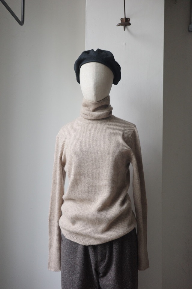 KLASICA クラシカ / SMOKEⅡ - LIGHT WEIGHT TURTLE NECK (GREIGE)