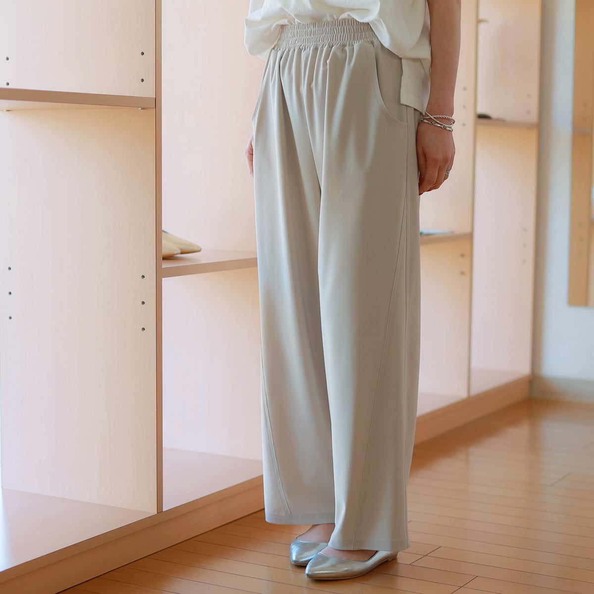 TOLNERA (トルネラ) 接触冷感ジャージ セミカーブパンツ