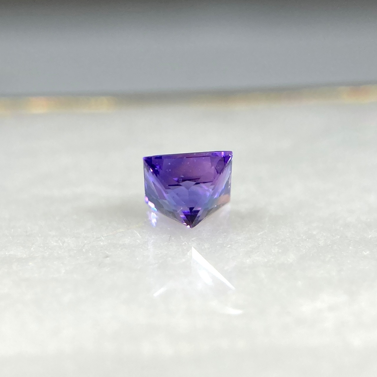 プリンセスカット サファイア 約3.7mm*3.0mm r-0338