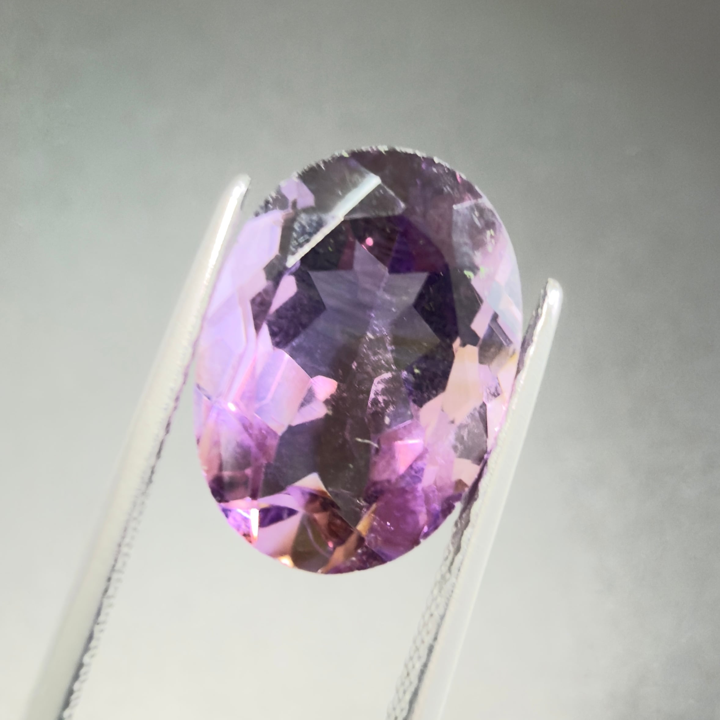 アメジスト】 ルース ブラジル産 6.24ct | たからいしルース