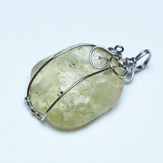 リビアングラス ペンダント 一点物 メール便可 112-13657