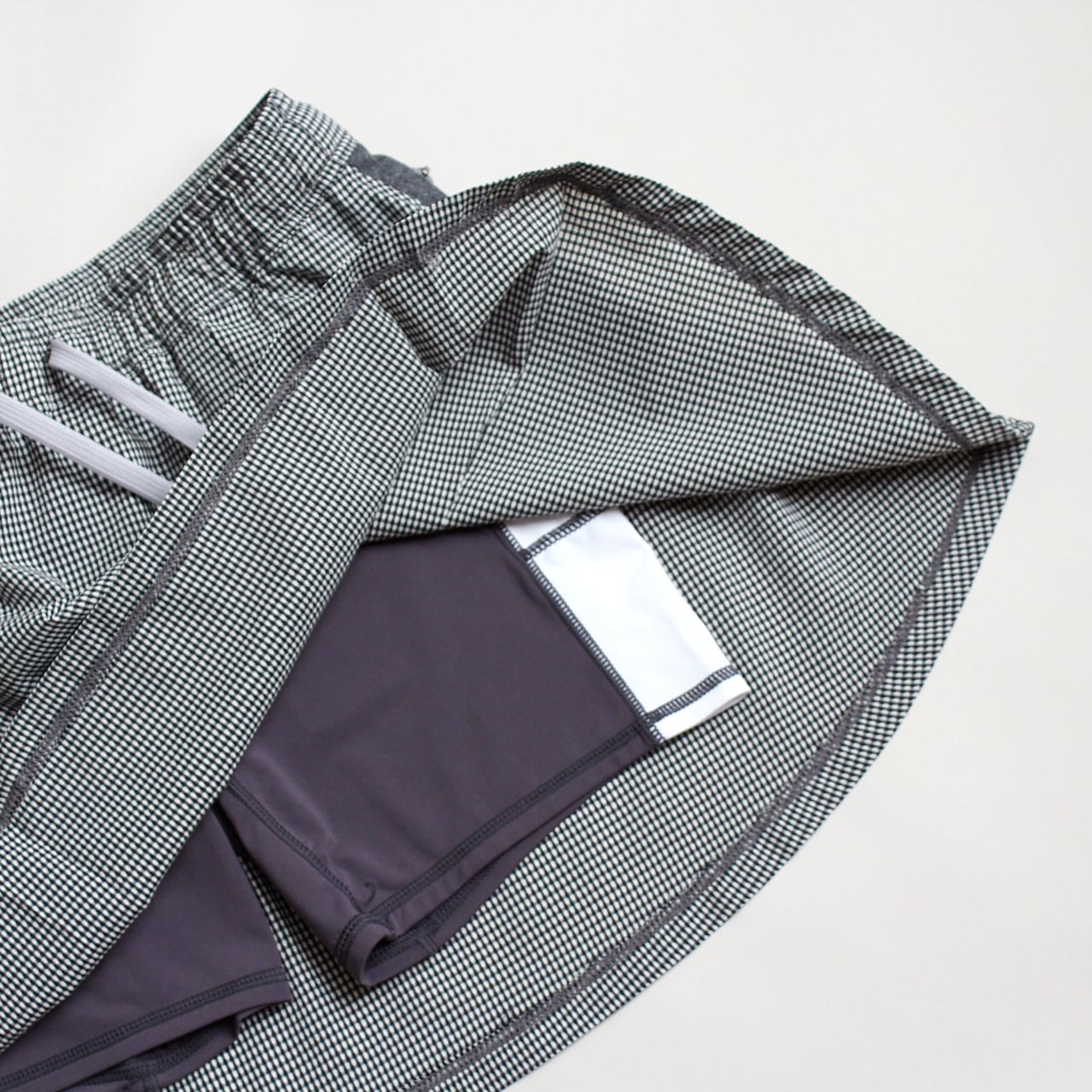 MMA（マウンテンマーシャルアーツ）MMA Front Pleats Run Skirt -Gray