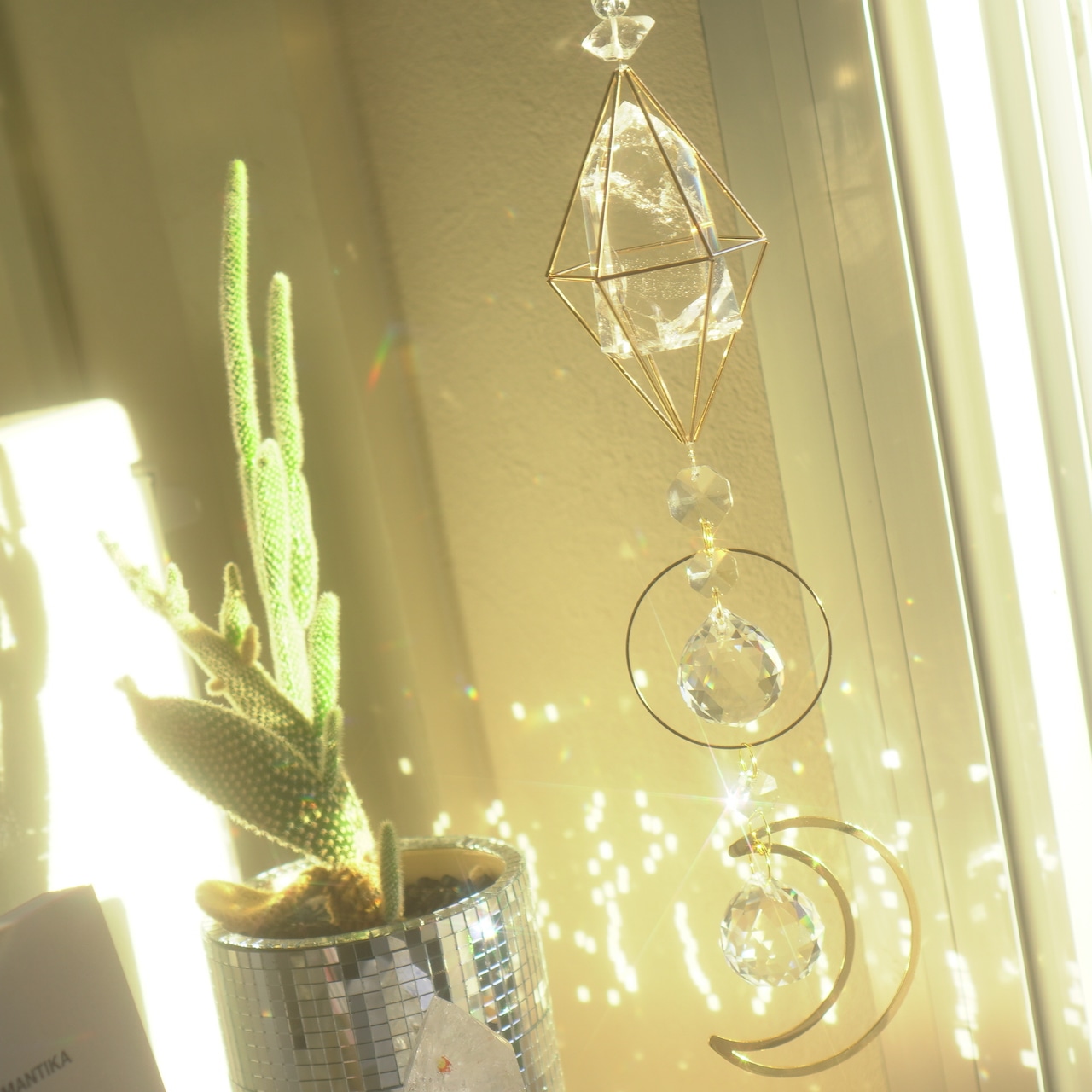 Aura - Lemurian seed crystal / ジェムピラー / Gem Pillar Interior Jewelry