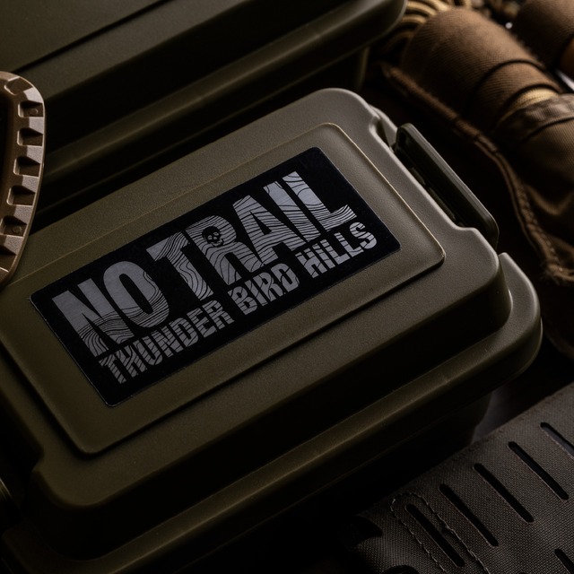 ステッカー NO TRAIL［アルミ］