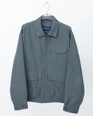 design pocket smooth zip jacket