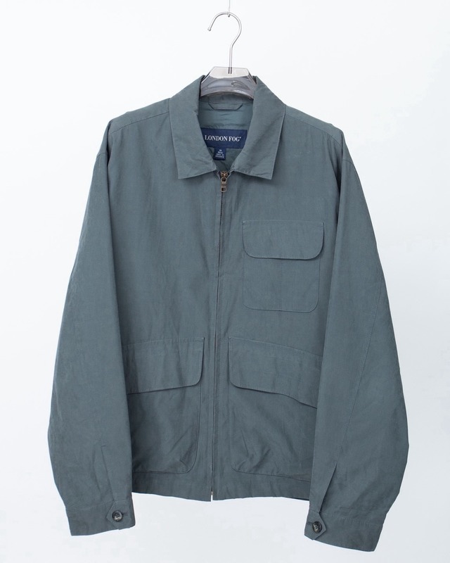 design pocket smooth zip jacket