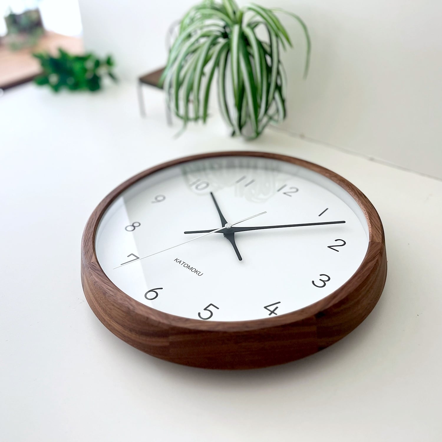 加藤木工　電波時計　KATOMOKU muku clock 13 ウォールナット KATOMOKU muku clock 13 ウォールナット km-104WA 掛け時計 | 加藤木工