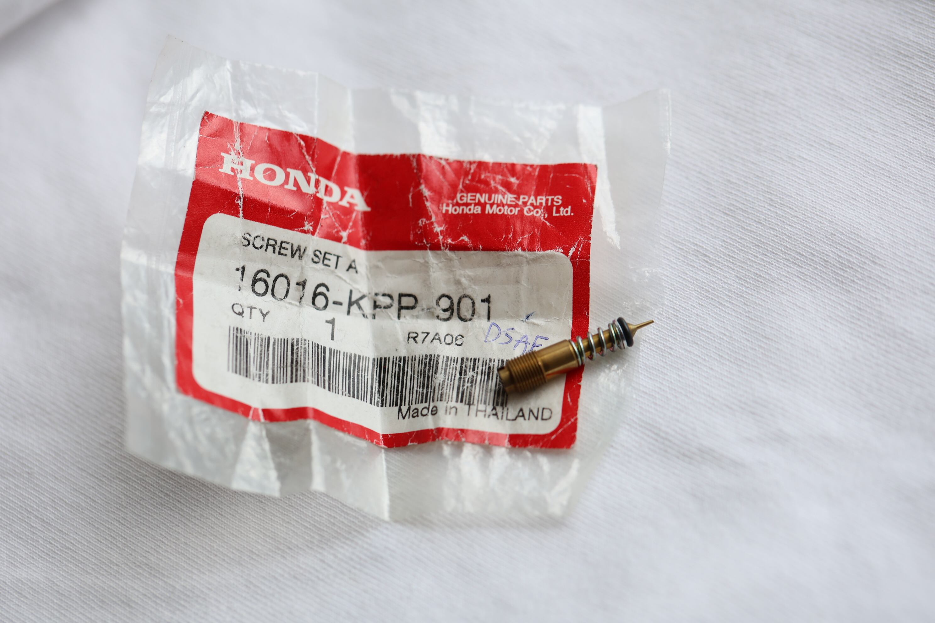 「CBR150R(キャブレターモデル) キャブレター・スクリューセットA 純正部品 16016-KPP-901」